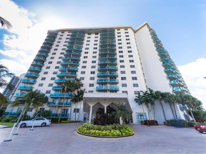 Sunny Isles Miami Holiday Apartment Майами-Бич Экстерьер фото